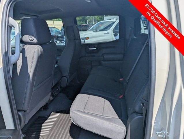 2026 Chevrolet Silverado 1500 4WD Crew Cab 147" Custom