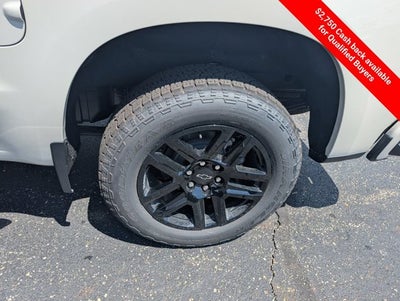 2026 Chevrolet Silverado 1500 4WD Crew Cab 147" Custom