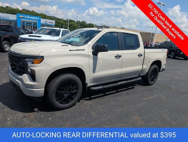 2026 Chevrolet Silverado 1500 4WD Crew Cab 147" Custom