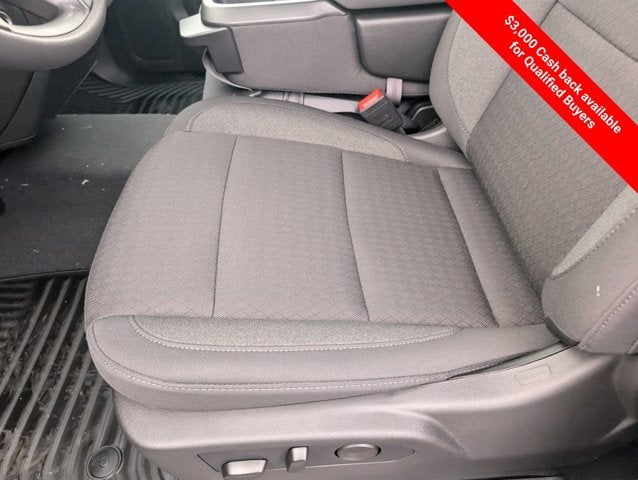 2026 Chevrolet Silverado 1500 4WD Double Cab 147" Custom