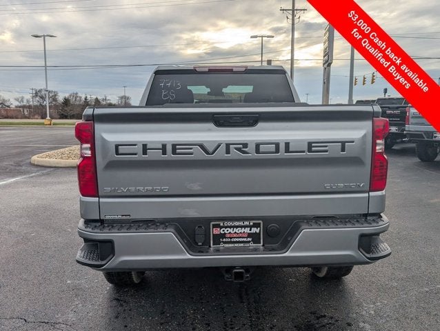2026 Chevrolet Silverado 1500 4WD Double Cab 147" Custom