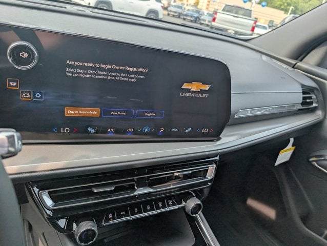2027 Chevrolet Traverse AWD LT