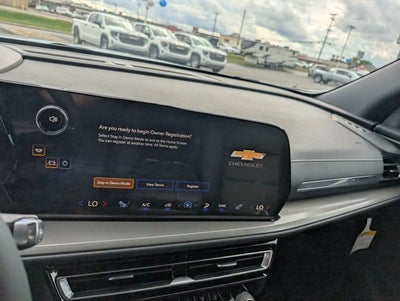 2027 Chevrolet Traverse AWD LT