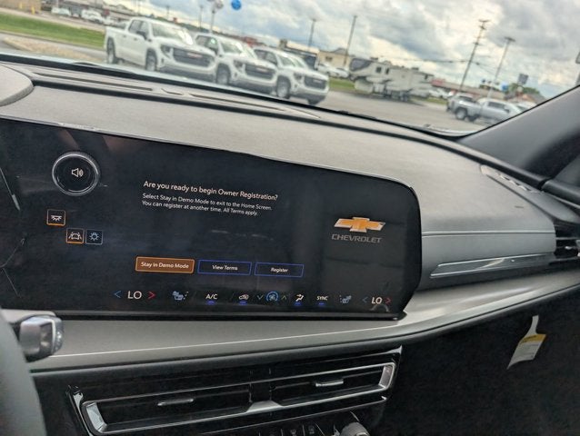 2027 Chevrolet Traverse AWD LT