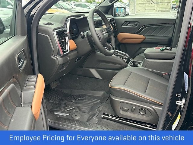 2025 GMC Canyon 4WD AT4