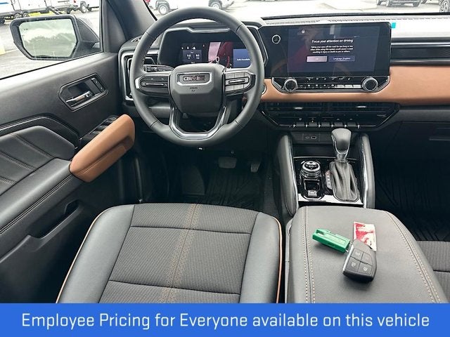 2025 GMC Canyon 4WD AT4