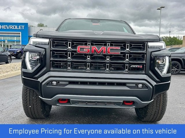 2025 GMC Canyon 4WD AT4