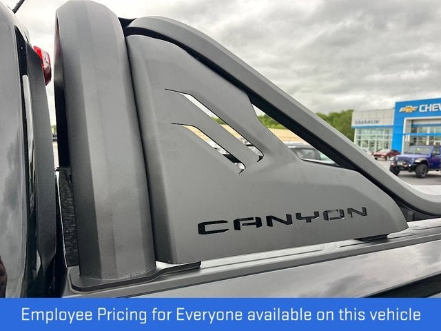 2025 GMC Canyon 4WD AT4