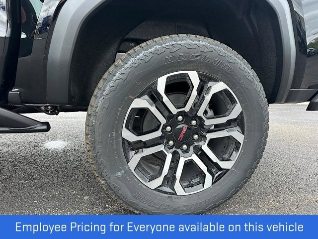 2025 GMC Canyon 4WD AT4