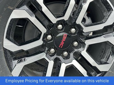 2025 GMC Canyon 4WD AT4