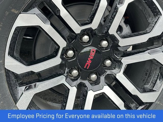 2025 GMC Canyon 4WD AT4