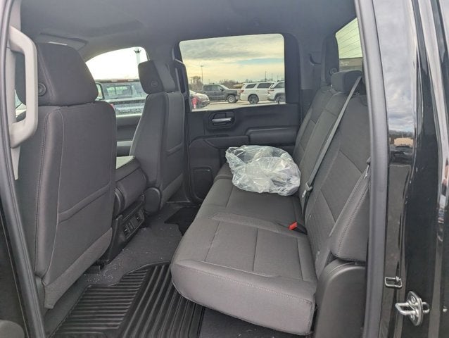 2026 Chevrolet Silverado 2500HD 4WD Crew Cab 159" Custom