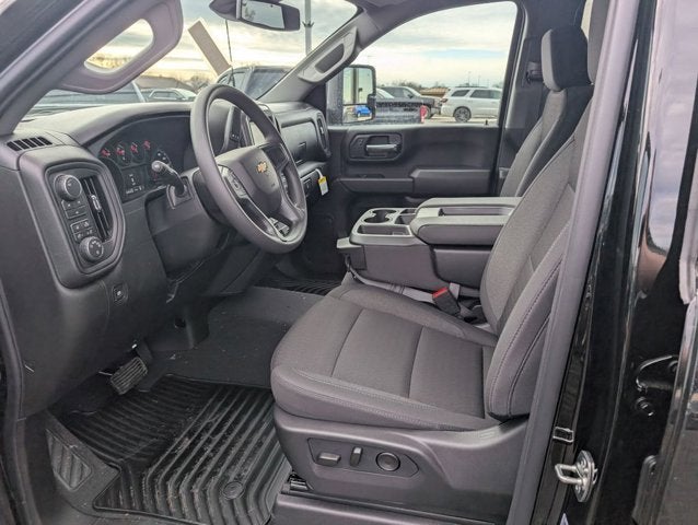 2026 Chevrolet Silverado 2500HD 4WD Crew Cab 159" Custom