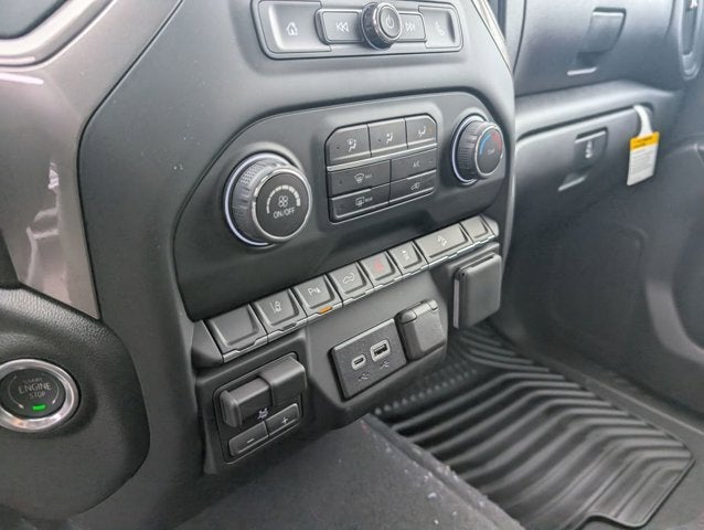 2026 Chevrolet Silverado 2500HD 4WD Crew Cab 159" Custom