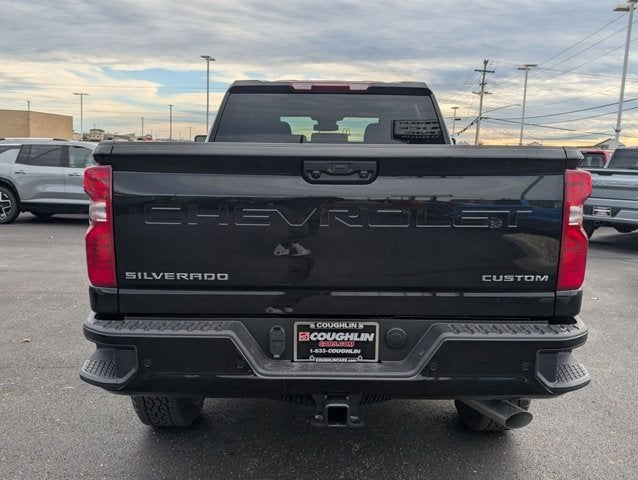 2026 Chevrolet Silverado 2500HD 4WD Crew Cab 159" Custom