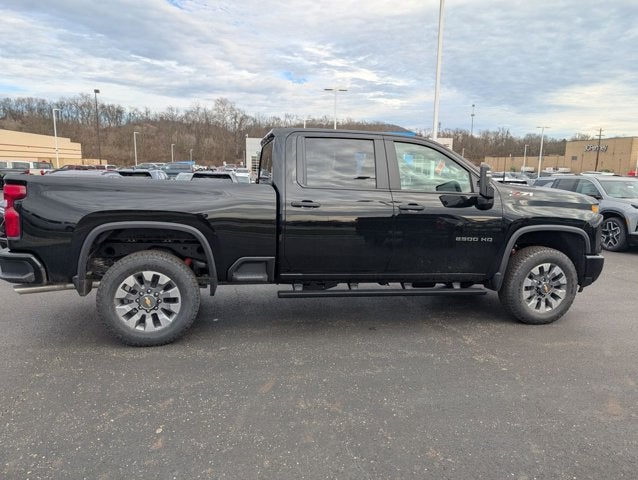 2026 Chevrolet Silverado 2500HD 4WD Crew Cab 159" Custom