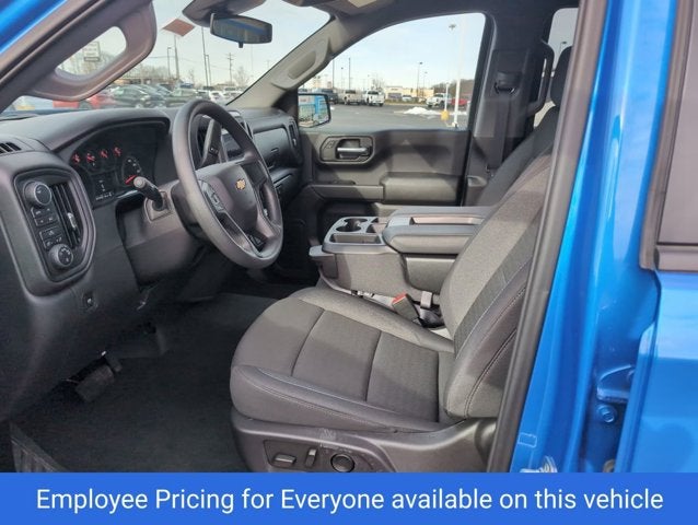 2025 Chevrolet Silverado 1500 4WD Crew Cab 147" Custom